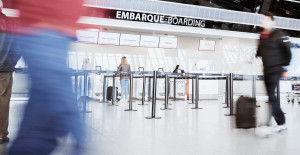 Aeropuerto de Carrasco con innovador sistema de filas virtuales para pasajeros